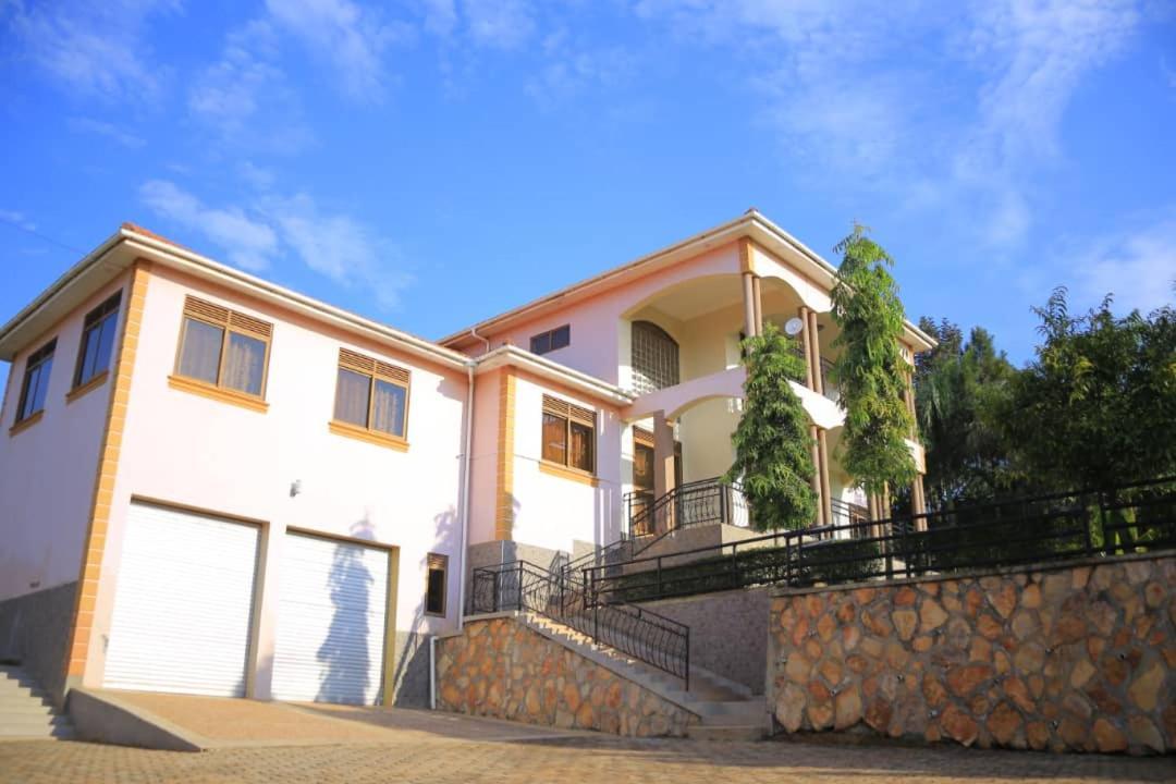 Precious Villas Lubowa Buitenkant foto